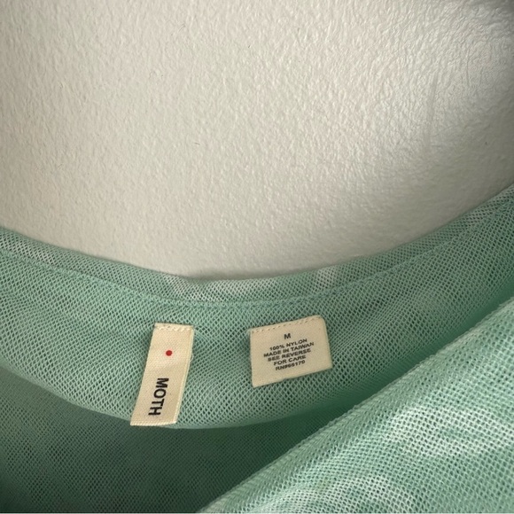 Vtg Anthropologie Moth mesh twist front tie floral top mint green size medium - Picture 2 of 5